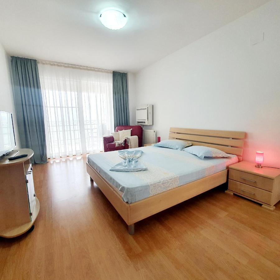 Summer Lake Mamaia Exterior photo